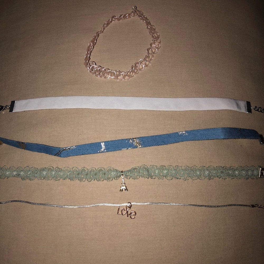 5 chokers